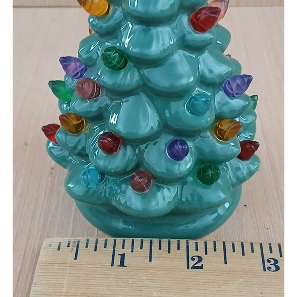 Mini Ceramic Christmas Tree with Lights & Star - small flaw - battery operated - Picture 12 of 14
